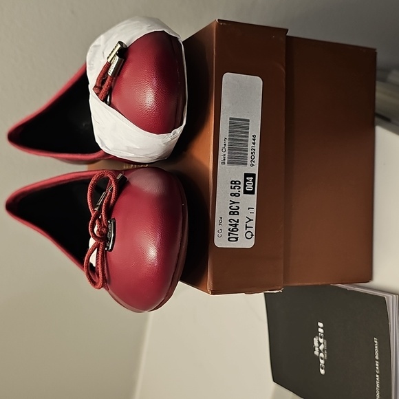 Coach Lara Flats In Black Cherry. New In Box. Women's Size 8.5. - Picture 8 of 8